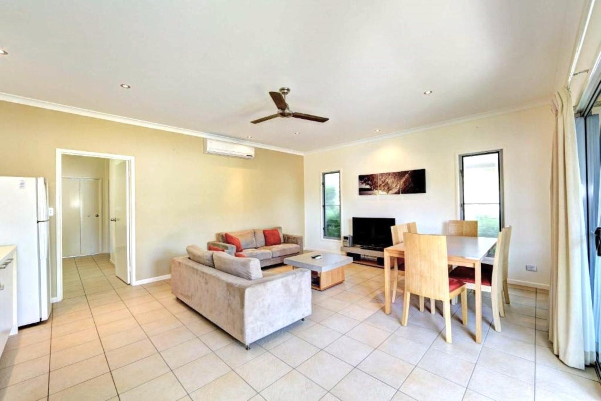 Woodgate Beach Houses Bagian luar foto